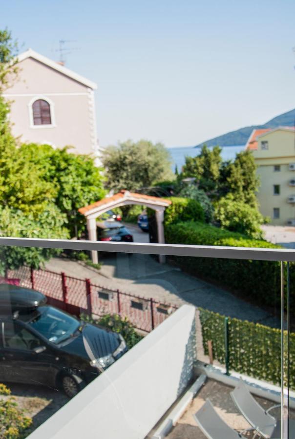 Soko Apartments Huoneistohotelli Soko Herceg Novi Exteriör bild