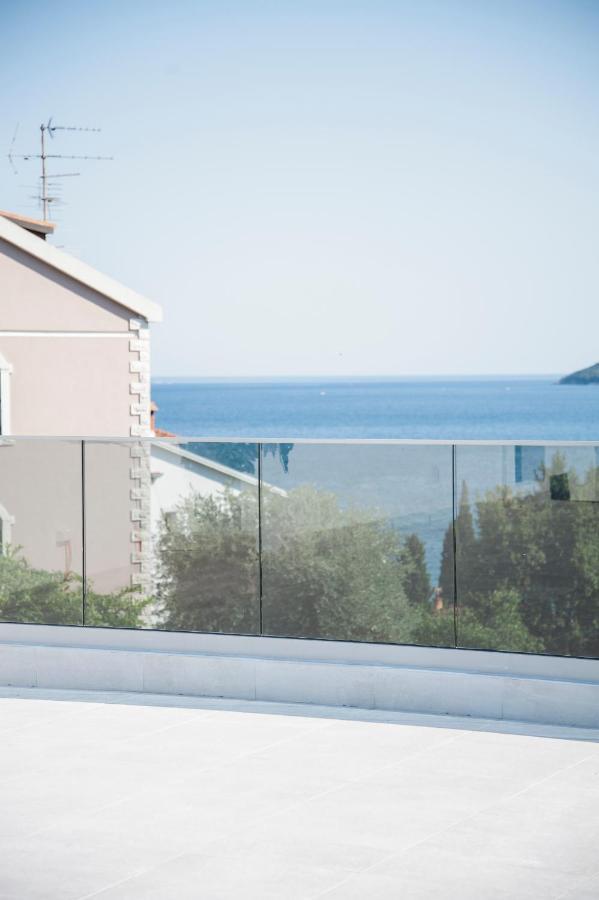Soko Apartments Huoneistohotelli Soko Herceg Novi Exteriör bild