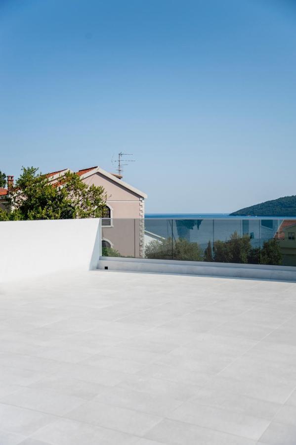 Soko Apartments Huoneistohotelli Soko Herceg Novi Exteriör bild