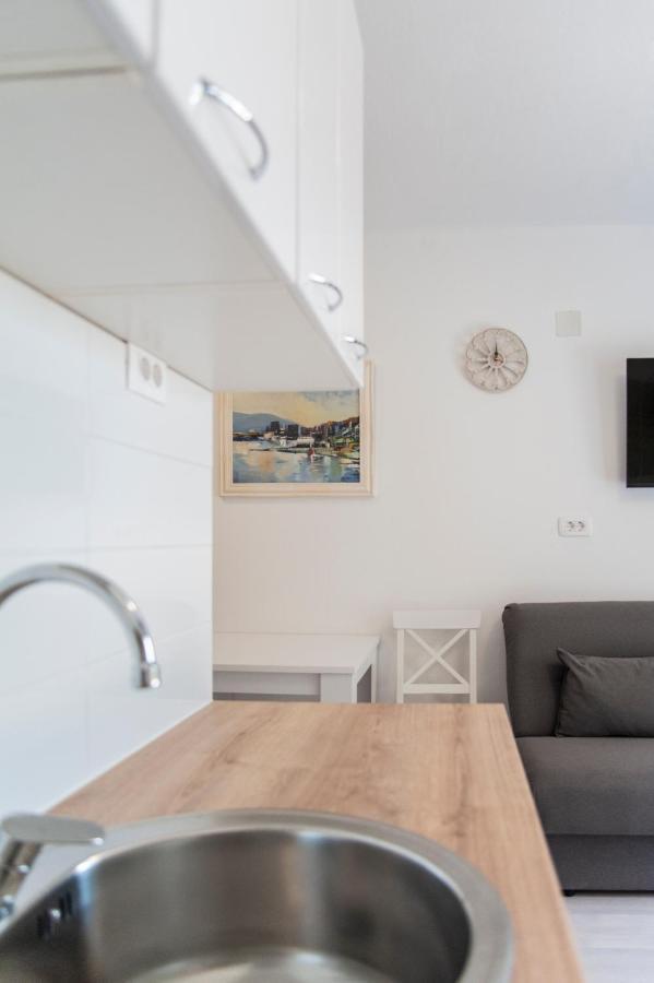 Soko Apartments Huoneistohotelli Soko Herceg Novi Exteriör bild